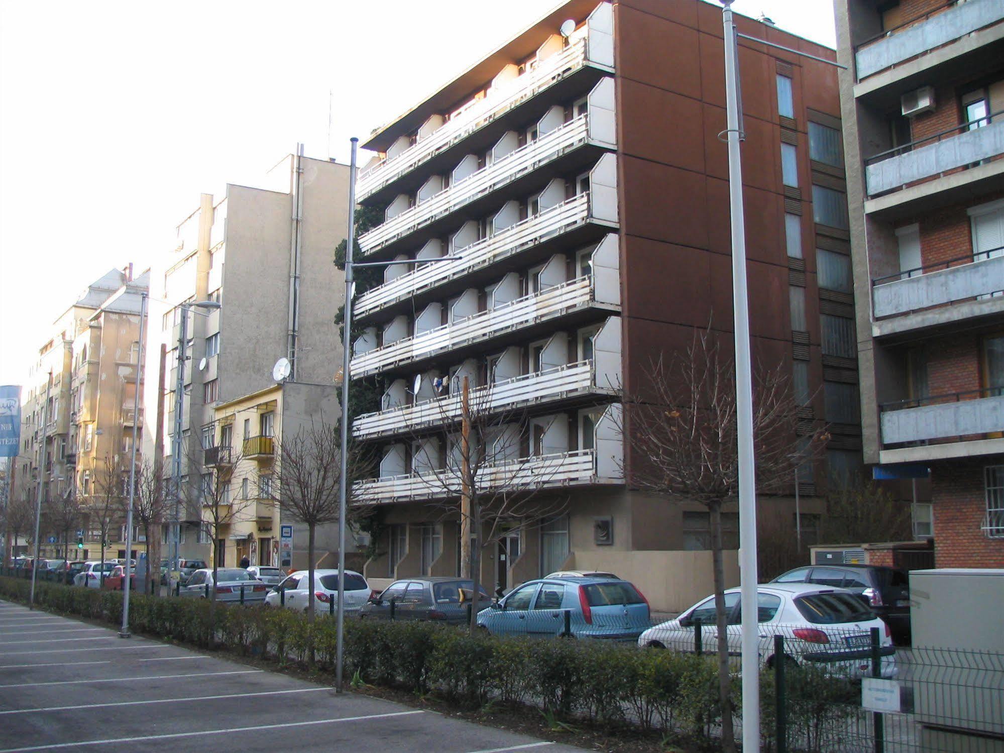 Apartments Leslie Budapest Exterior photo